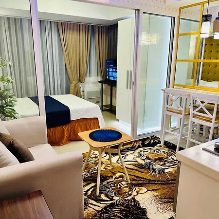 We Vibe, Azure Urban Resort Residences